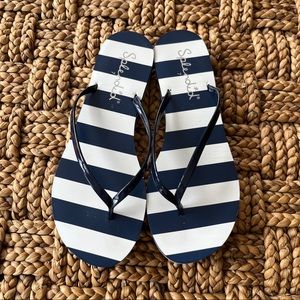 Splendid blue and white striped flip flops